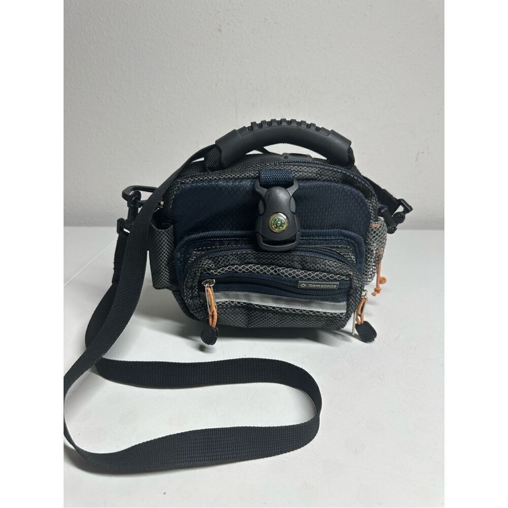 Samsonite (SB609BLU) Blue Multi-Pocket Digital Camera Bag w/ Compass